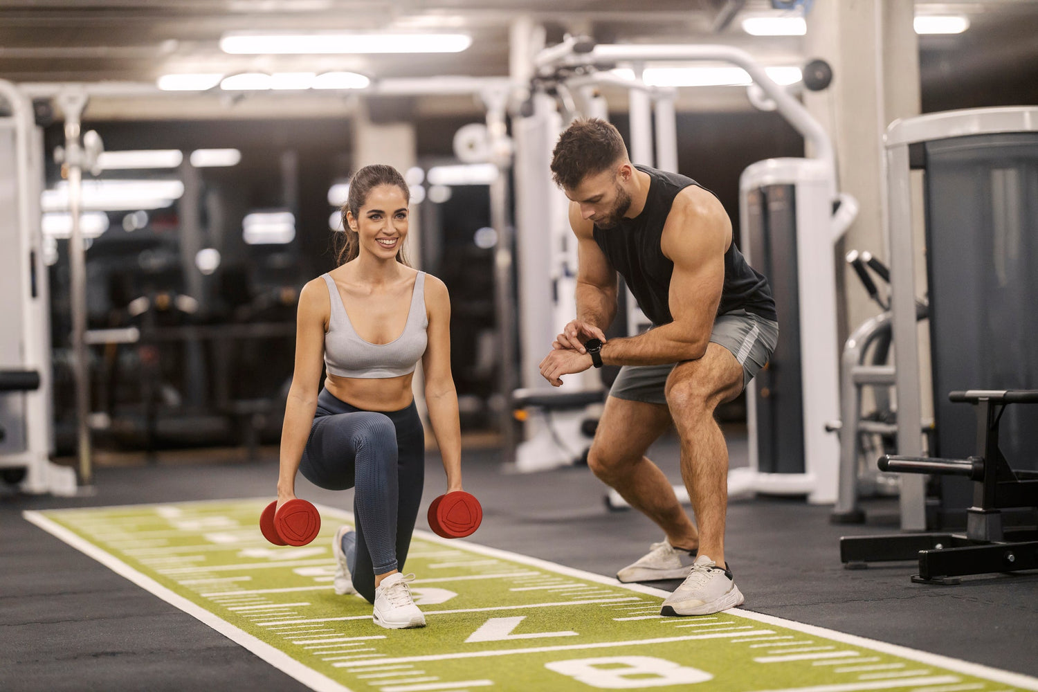 Freelance vs. Employee Personal Trainers: Which Is Better for You?