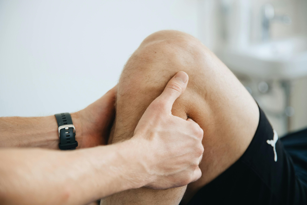 Level 3 Diploma in Sports Massage Therapy with 4-day Immersive Residential Experience